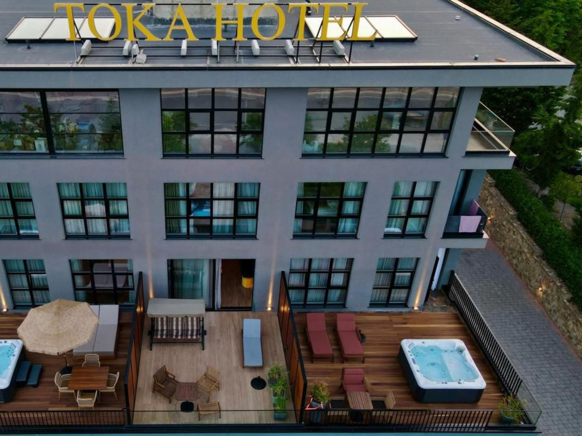 Toka Hotel Restaurant Udenisht Eksteriør billede