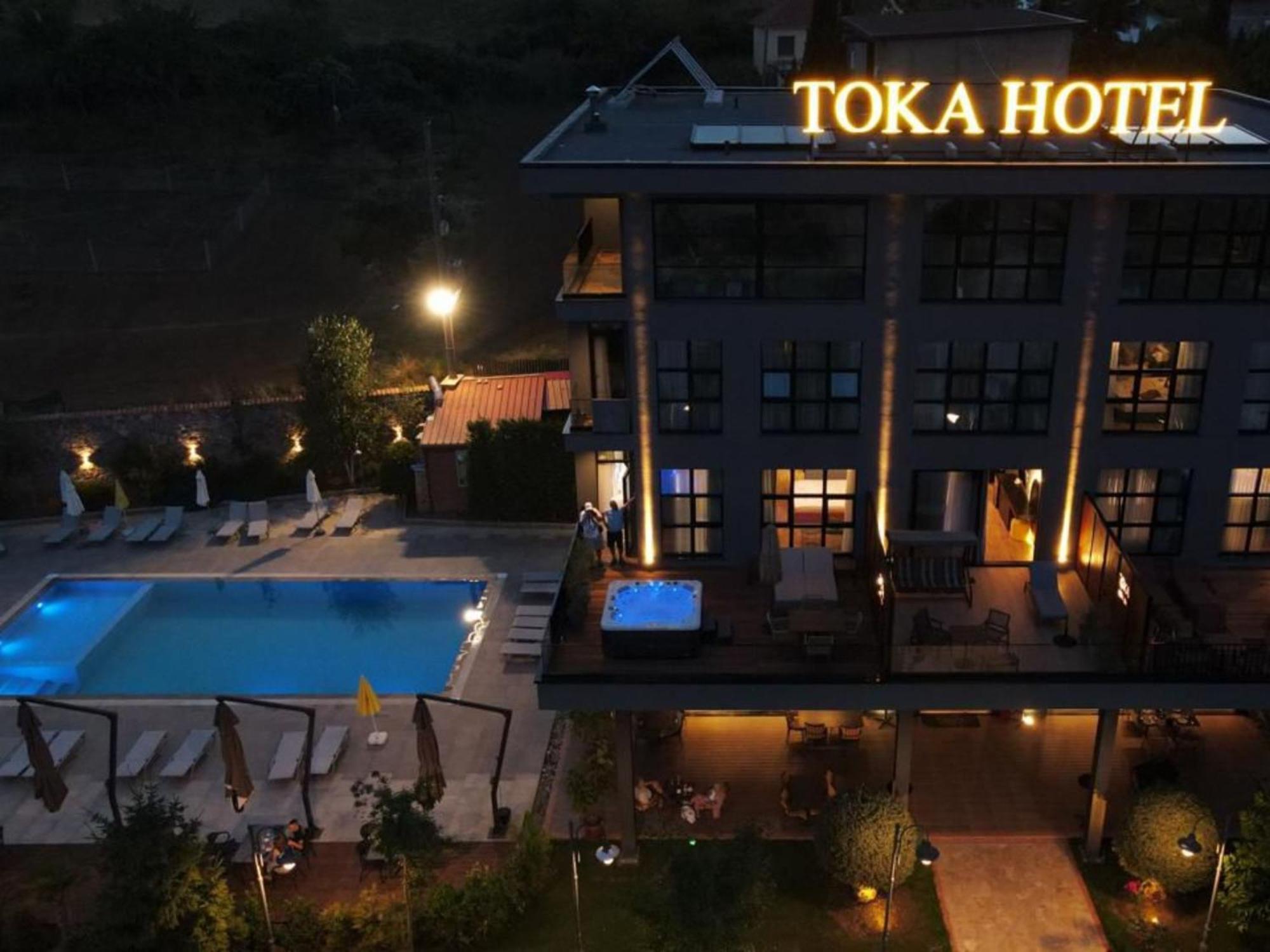 Toka Hotel Restaurant Udenisht Eksteriør billede