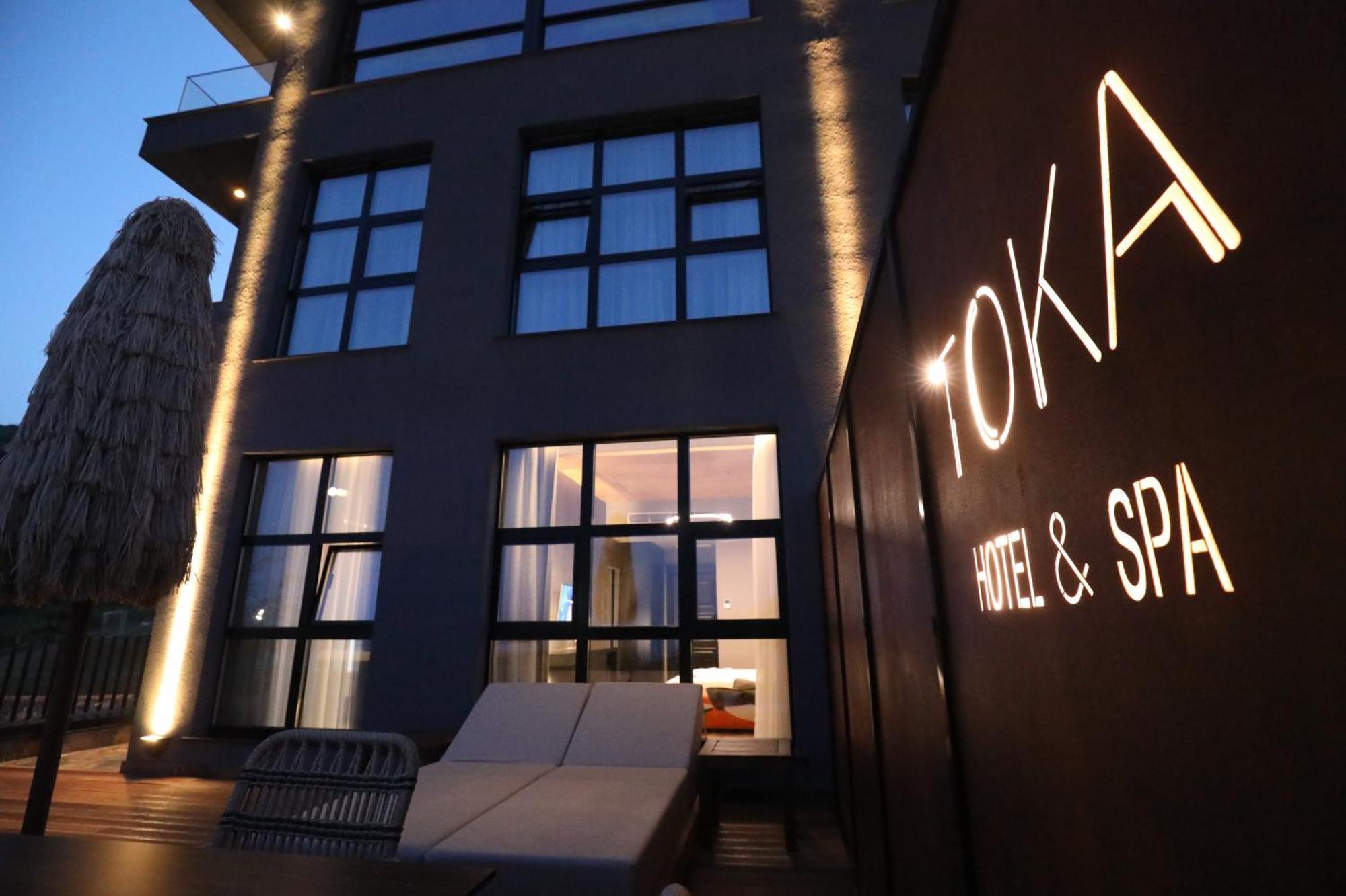 Toka Hotel Restaurant Udenisht Eksteriør billede