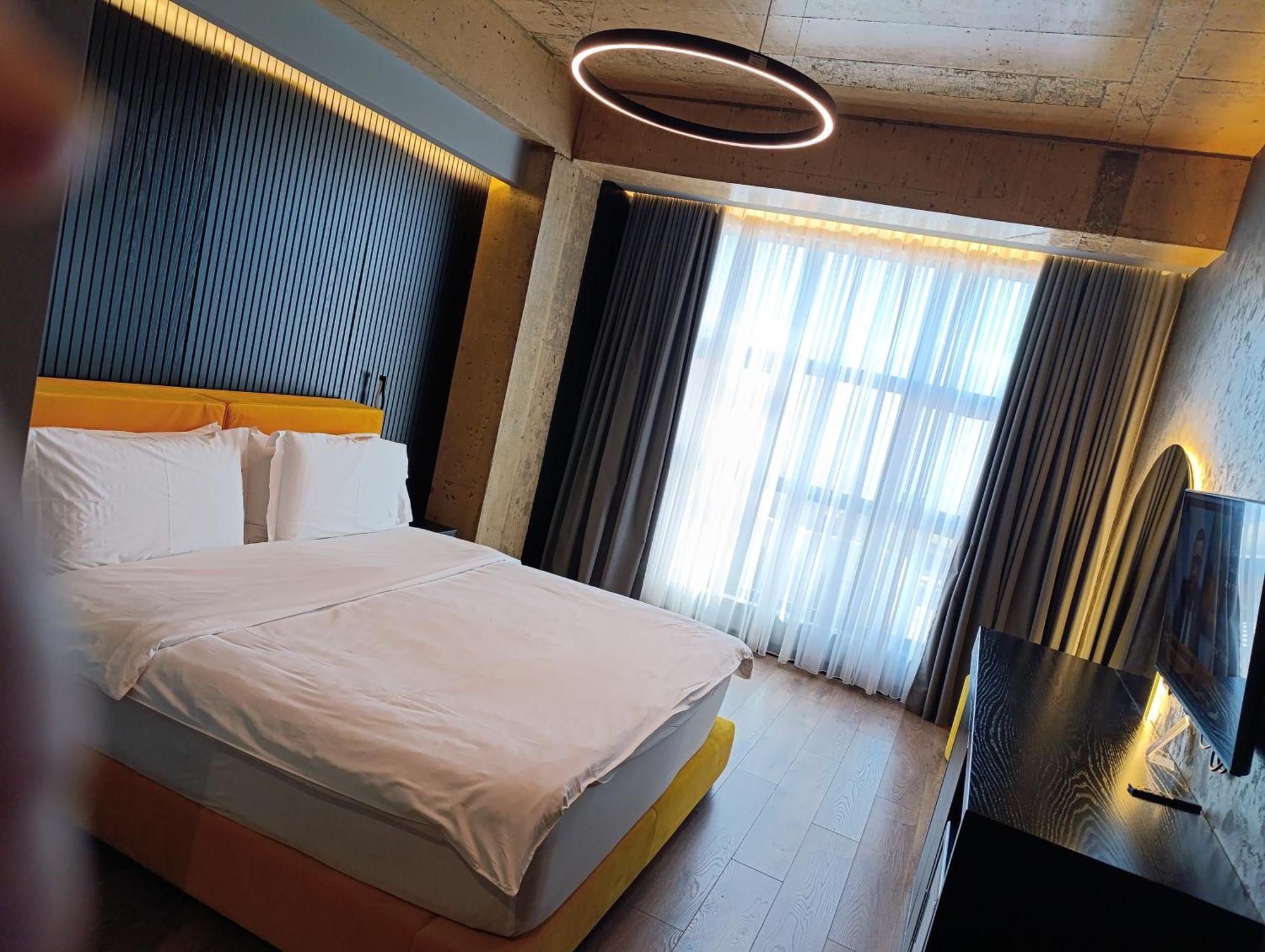 Toka Hotel Restaurant Udenisht Eksteriør billede