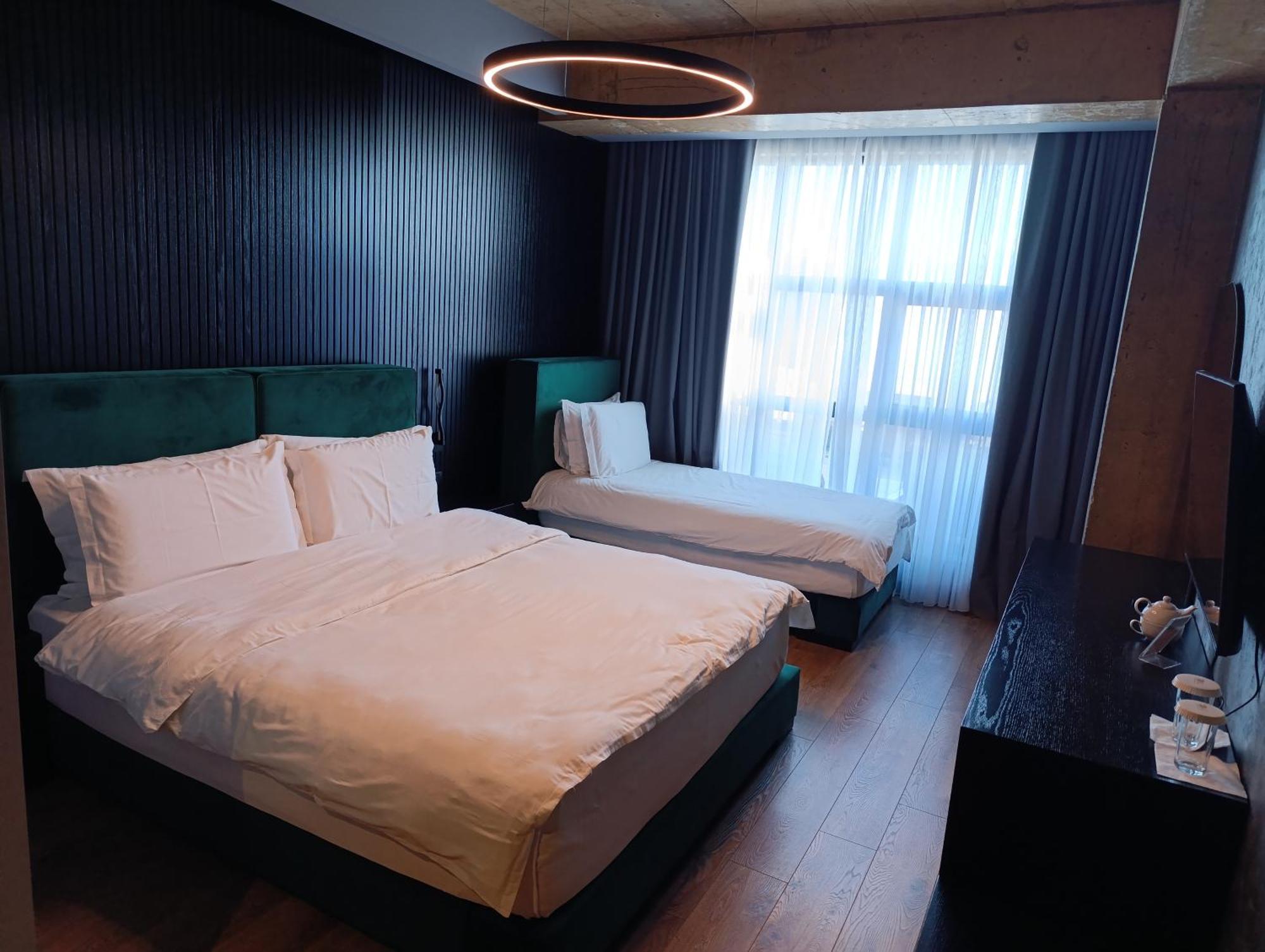 Toka Hotel Restaurant Udenisht Eksteriør billede